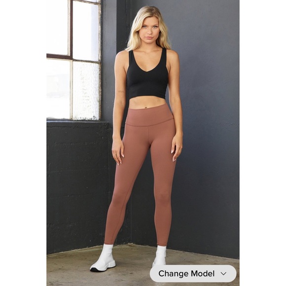 Alo High Waist Airbrush Legging Chestnut - Picture 6 of 6